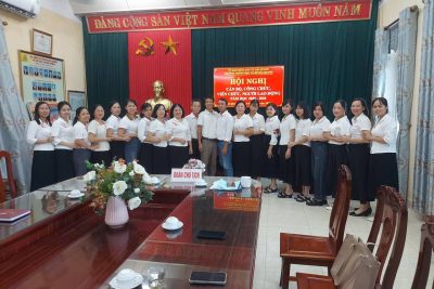 TRƯỜNG THCS HẢI QUANG TỔ CHỨC THÀNH CÔNG HỘI NGHỊ CÁN BỘ, CÔNG CHỨC, VIÊN CHỨC VÀ NGƯỜI LAO ĐỘNG NĂM HỌC 2025 – 2026